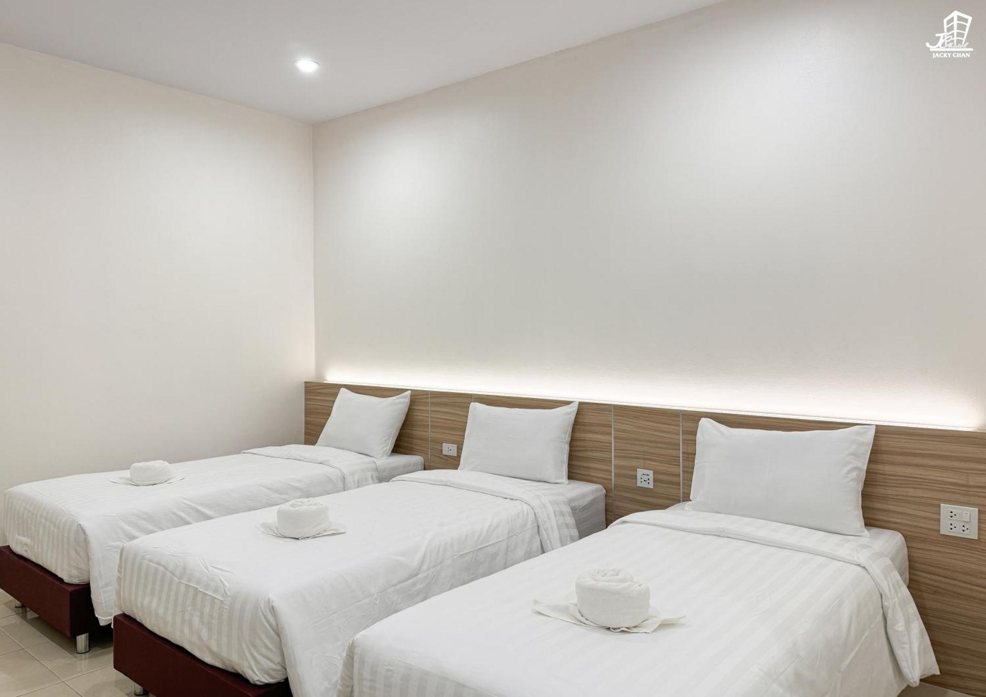 בטונג Jacky Chan Hotel מראה חיצוני תמונה